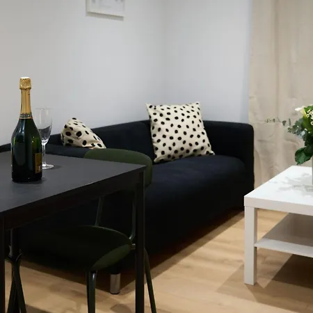 Appartement La Orange - Proche Cite Medievale Et Centre A Pied *