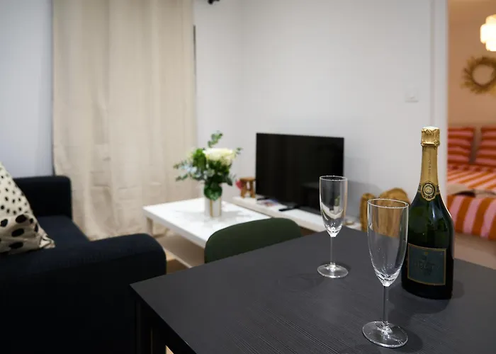 La Orange - Proche Cité Médiévale Et Centre à Pied Appartement