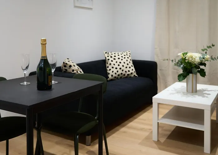 Apartment La Orange - Proche Cite Medievale Et Centre A Pied *